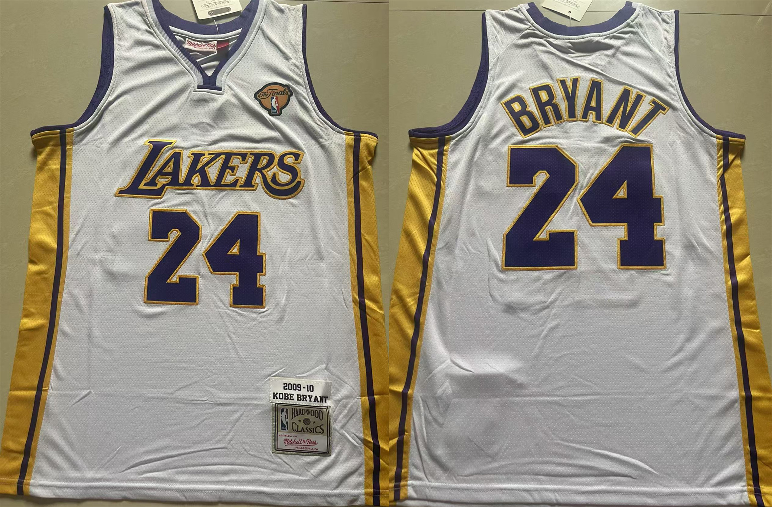 Men's Los Angeles Lakers #24 Kobe Bryant White 2009-10 Stitched Basketball Jersey
