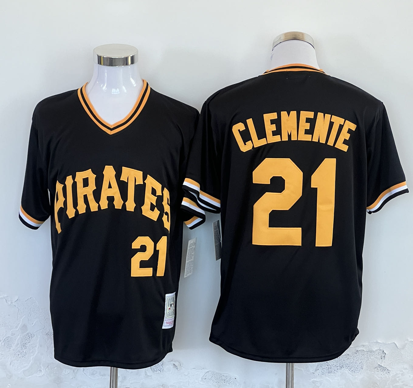 Men's Pittsburgh Pirates #21 Roberto Clemente Black Stitched Baseball Jersey